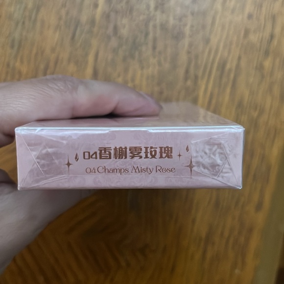 Flower Knows Strawberry Rococo 5 Color Eyeshadow - Picture 2 of 6